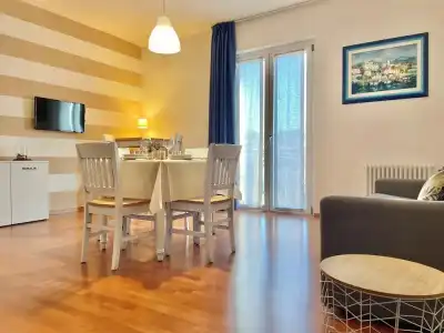 Beatrix - Apartments - 77