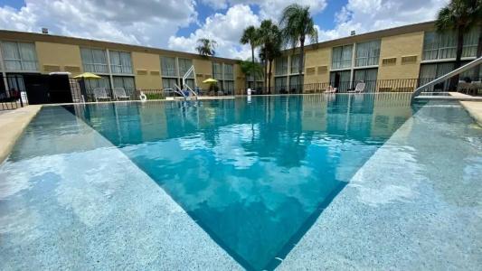 B&B Orlando International Drive Near Universal - Newly Renovated! - 106