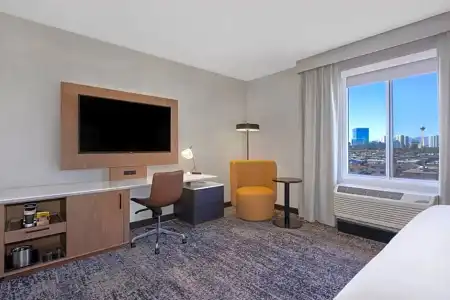 DoubleTree by Hilton Las Vegas East Flamingo - 35