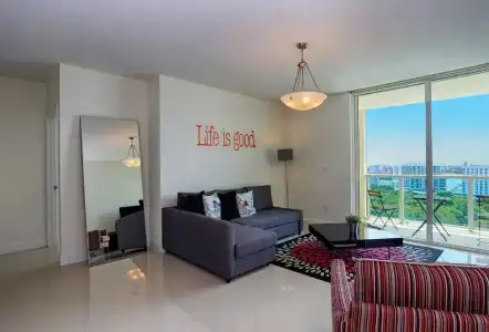 Pelican Residence at One Broadway - 1