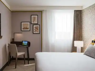 Mercure Chartres Est - 180