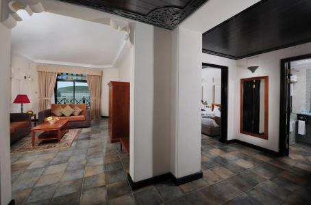 Novotel Bahrain Al Dana Resort - 41