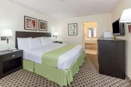 SureStay by Best Western Irving Grapevine DFW North - 11