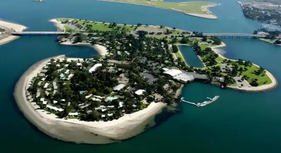 Paradise Point Resort & Spa - 42