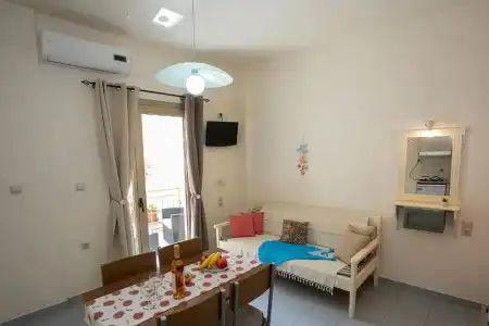 Rania Studios - 119