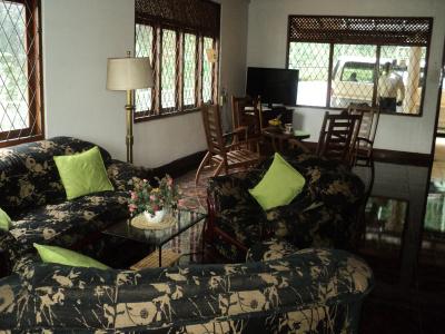 Tamarind Tree Inn. - 1