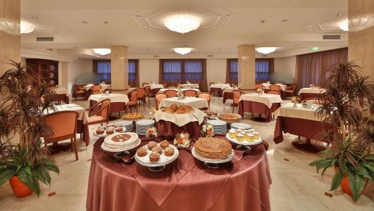 Best Western Globus City - 28