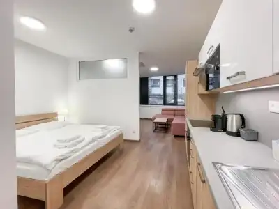 Metropolitan Star Apart - 67
