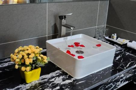 Crown Nguyen Hoang - 45