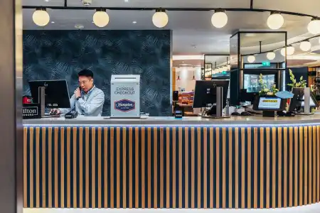 Hampton by Hilton London Park Royal - 32