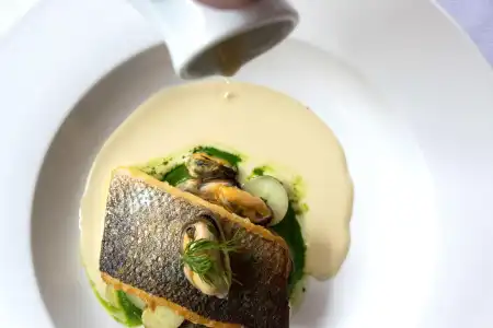 Beacon Hill & Bistro - 9