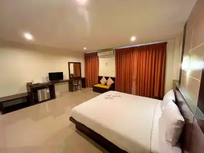 Peak Boutique City - 54