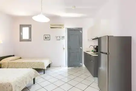 Philoxenia Apartments - 34