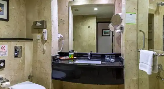Days Inn by Wyndham Suites Amman - 14