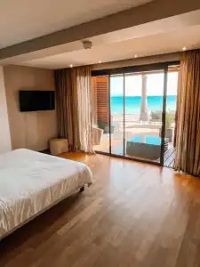 Bor Hôtel & Restaurant - Plage privée - 90