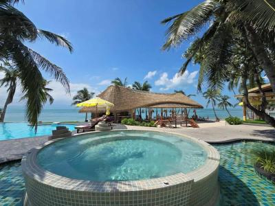 Cocohut Beach Resort - 18