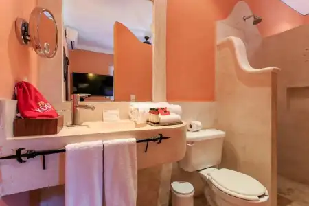 Art 64 Guest House – Adults Only - 9