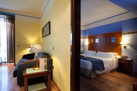 Suites Gran Via 44 Apartahotel - 54