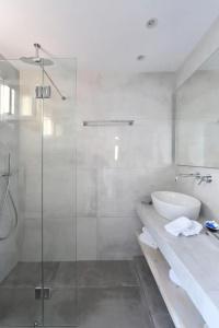 Kanale's Rooms and Suites - 48