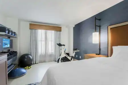 Hampton Inn & Suites Austin Downtown - 69