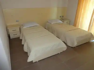 Piazza - 23