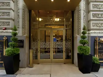 Hampton Inn Majestic Chicago Theatre District - 23