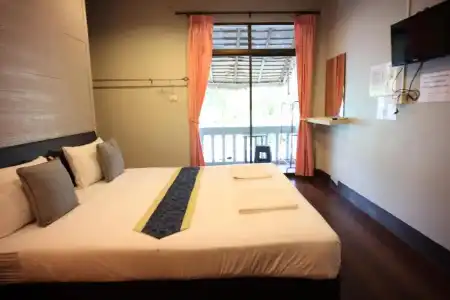 Marina Hut Guest House - 48