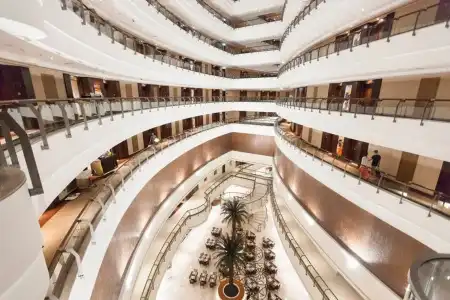 Khalidiya Palace Rayhaan by Rotana, Abu Dhabi - 1