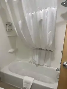 Holiday Inn Express Cedar Rapids (Collins Rd) by IHG - 36