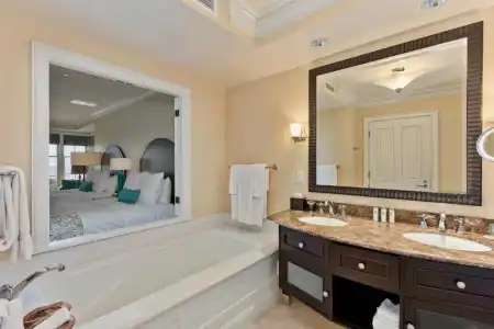 Beach Village at The Del, LXRs & Resorts - 194