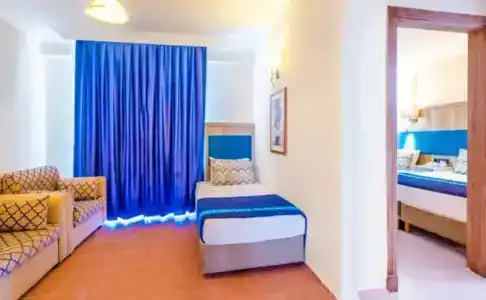 Club Big Blue Suit - All Inclusive - 45