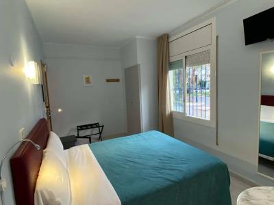 Alexandra Sitges - 93