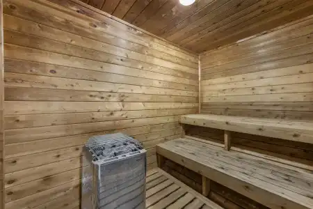 Best Western Pier Point Inn - 16