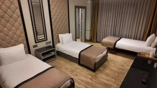 Lala Grand - 27