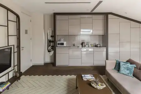Upsuites - 24