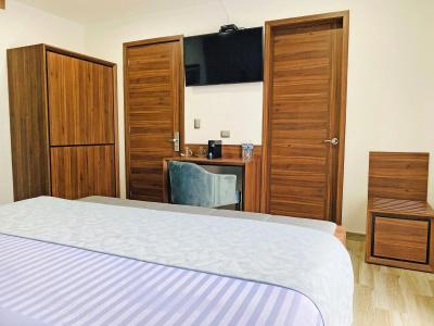 Parral 14 Boutique - 16