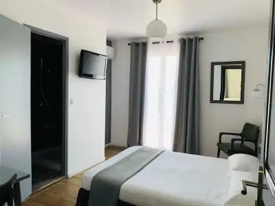 Hôtel Les Arbousiers - 44