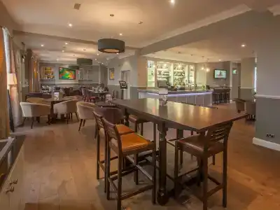 London Chigwell Prince Regent, BW Signature Collection - 17