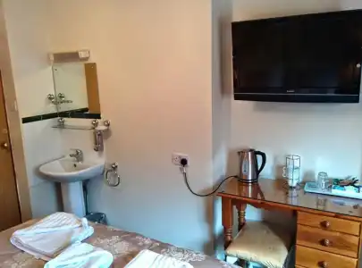 Acorn Guest House - 68