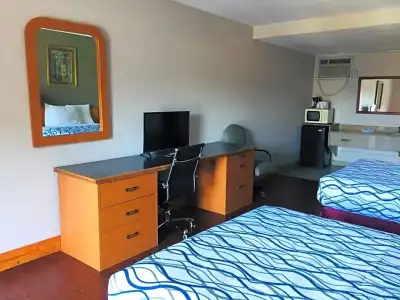 Bear Mount Inn & Suites - 19