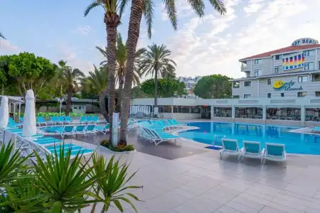 Sandy Beach - All Inclusive - 19