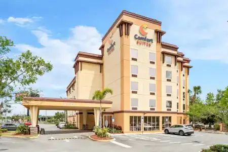 Comfort Suites Orlando Airport - 0