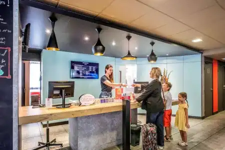 ibis Bourges - 31