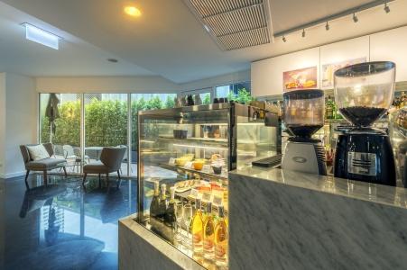 Anajak Bangkok - 12