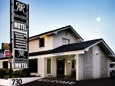 Riviera on Ruthven Motel - 14
