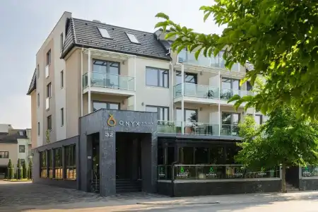 Onyx Luxury - 77