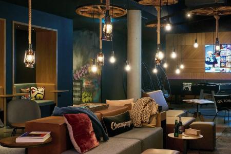 Moxy Essen City - 24