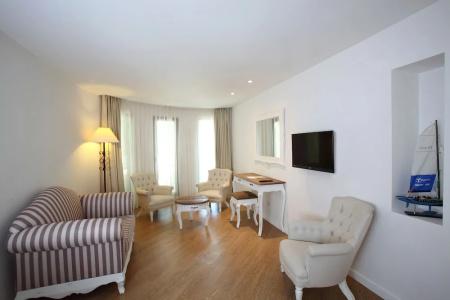 DoubleTree by Hilton Bodrum Marina Vista - 79
