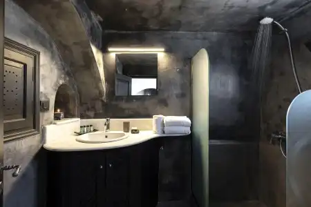 Pearl of Caldera Oia Boutique - 29