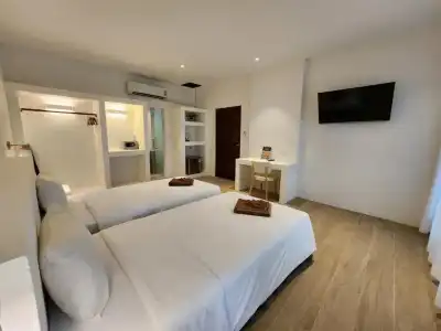 Twin Bay Resort - 2